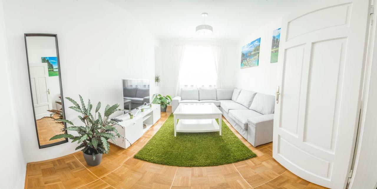 Ferienwohnung Alpi Гармиш-Партенкирхен Екстериор снимка